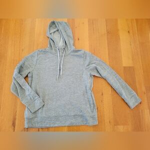 Women's under armour hoodie Size Xl